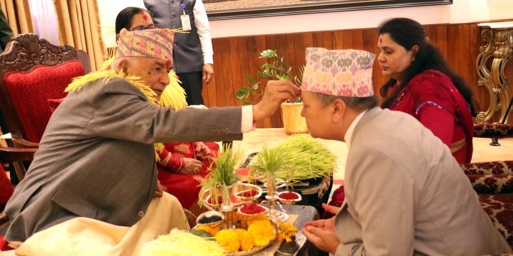 अहिले कार्तिक ४ गते दसैँको टीका, तिहार कहिले ?