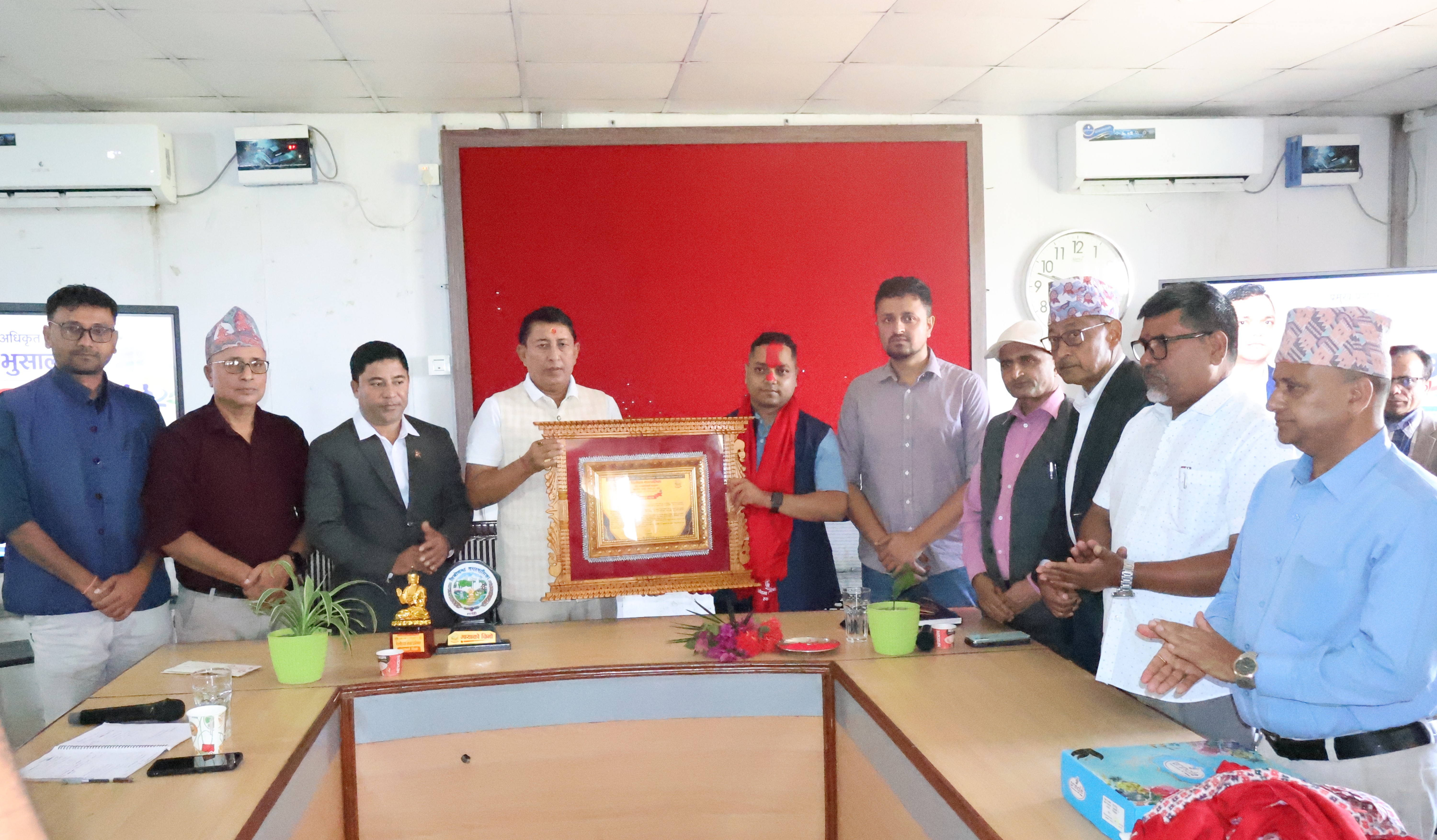 तिलोत्तमाका प्रमुख प्रशासकीय अधिकृत खुमलाल भुसाललाई सम्मानसहित फेरी भेटौला कार्यक्रम